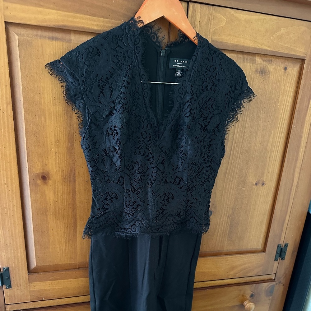 Ted Baker - Sarvani Lace Overlay Top Sheath - SZ 2